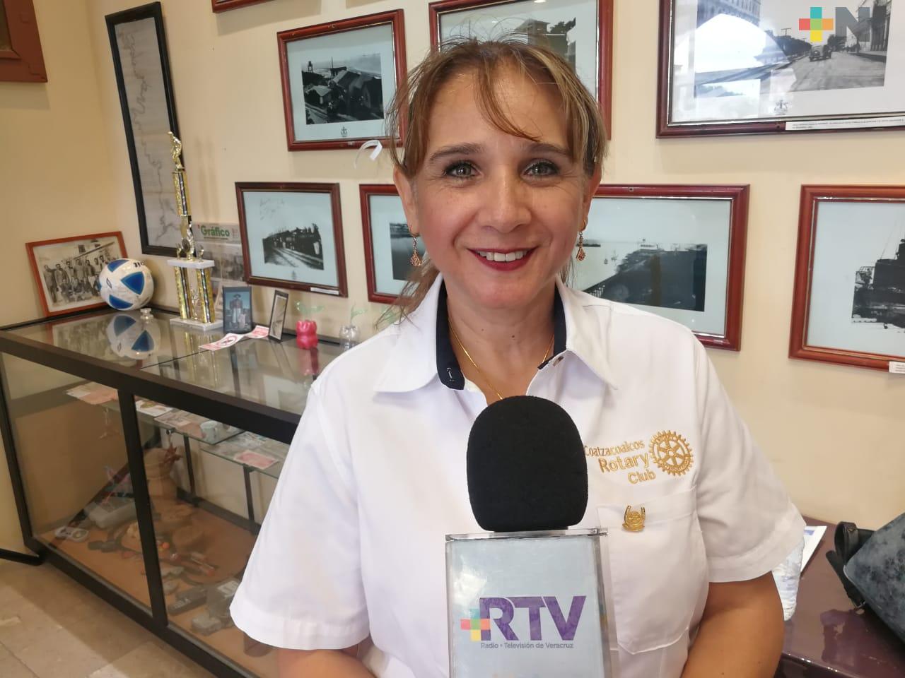 Club Rotario de Coatzacoalcos trabaja en recuperar espacios para las familias porteñas