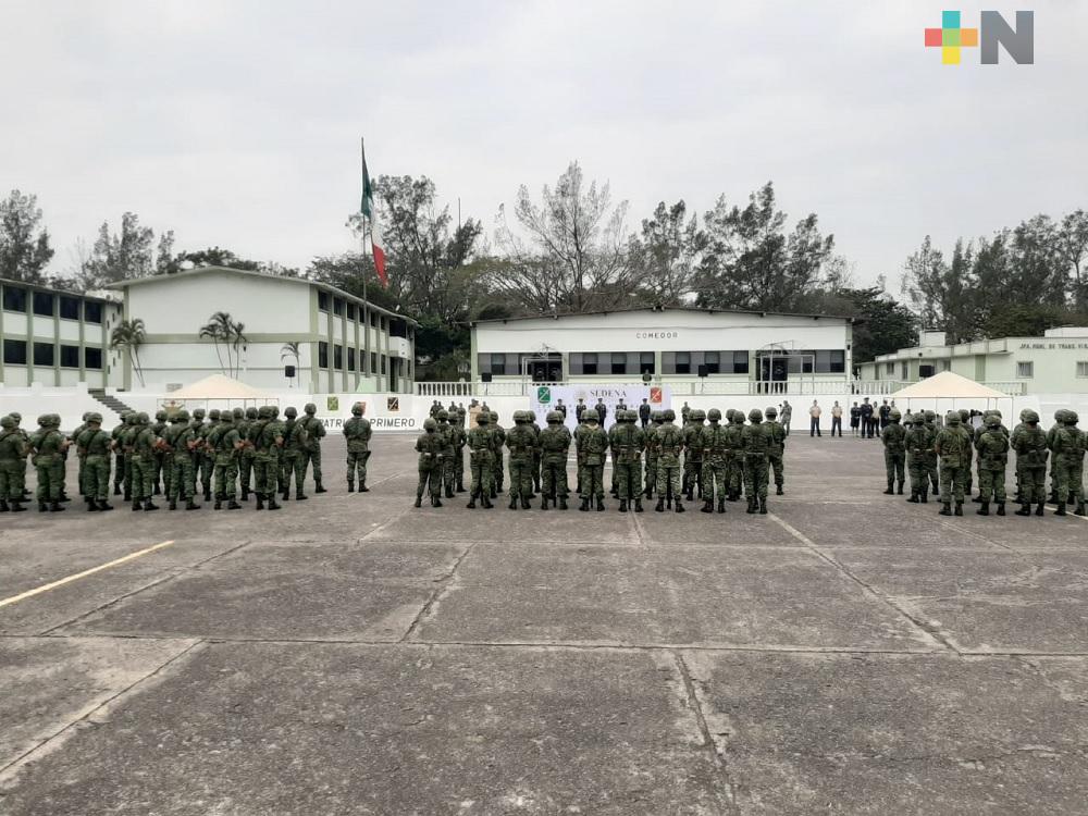 Realizan ceremonia de ascensos y condecoraciones a personal militar