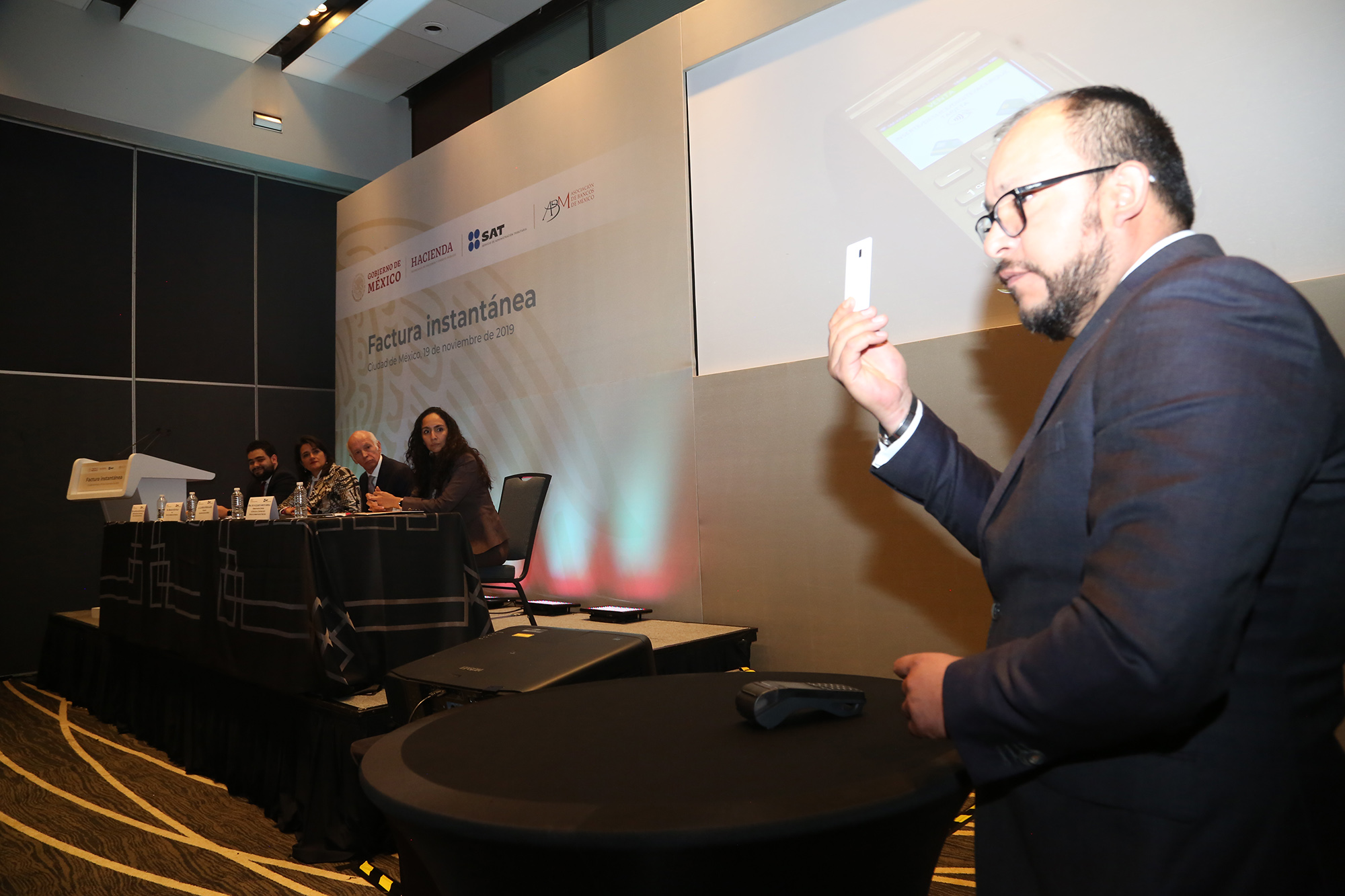 El SAT y la Banca ponen en marcha la Facturación Instantánea