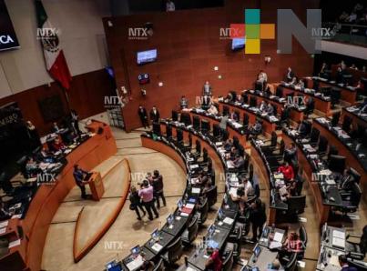 Senado recibe iniciativas de AMLO para reformar sistema de justicia