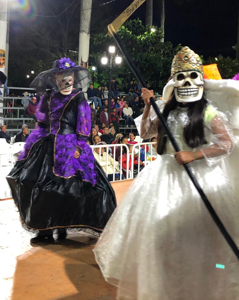 Ayuntamiento de Tempoal brinda apoyo a danzantes de comparsas