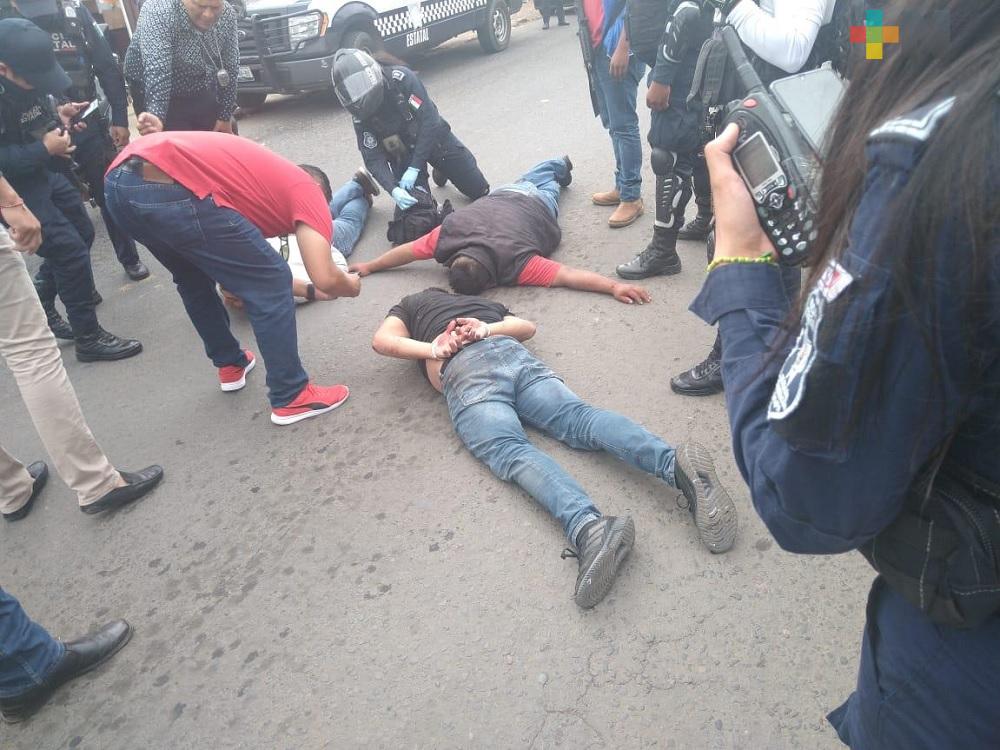 Tras fuerte operativo, Policía Estatal detiene de manera inmediata a delincuentes, en Xalapa