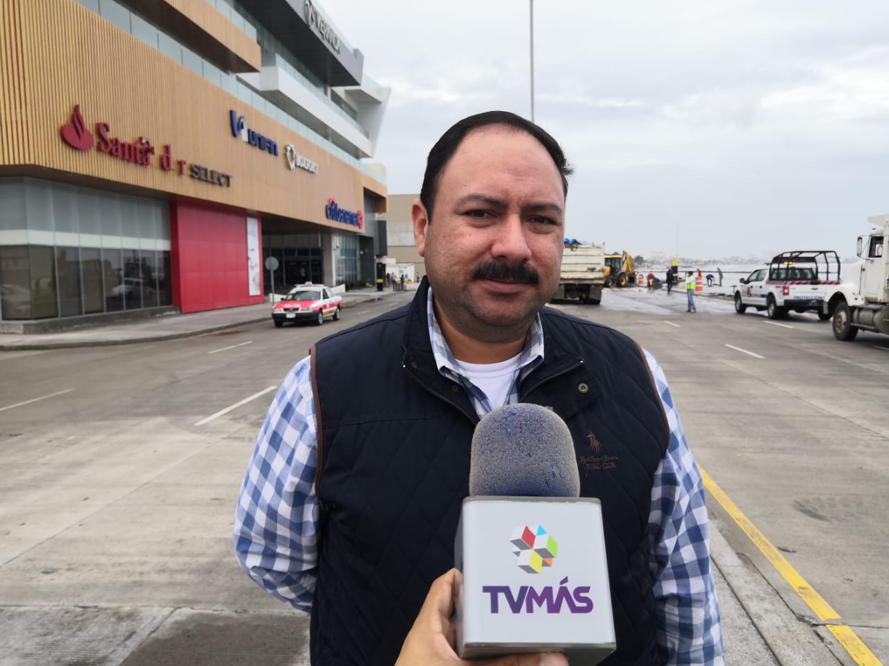 Automovilistas deben ser más responsables ante fenómenos meteorológicos: Director de Tránsito