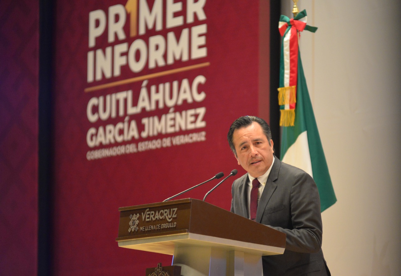 Coatzacoalqueños califican como bueno primer informe del gobernador Cuitláhuac García
