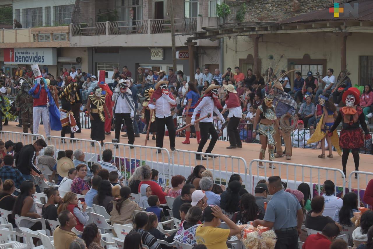 Celebran el Xantolo en Tempoal