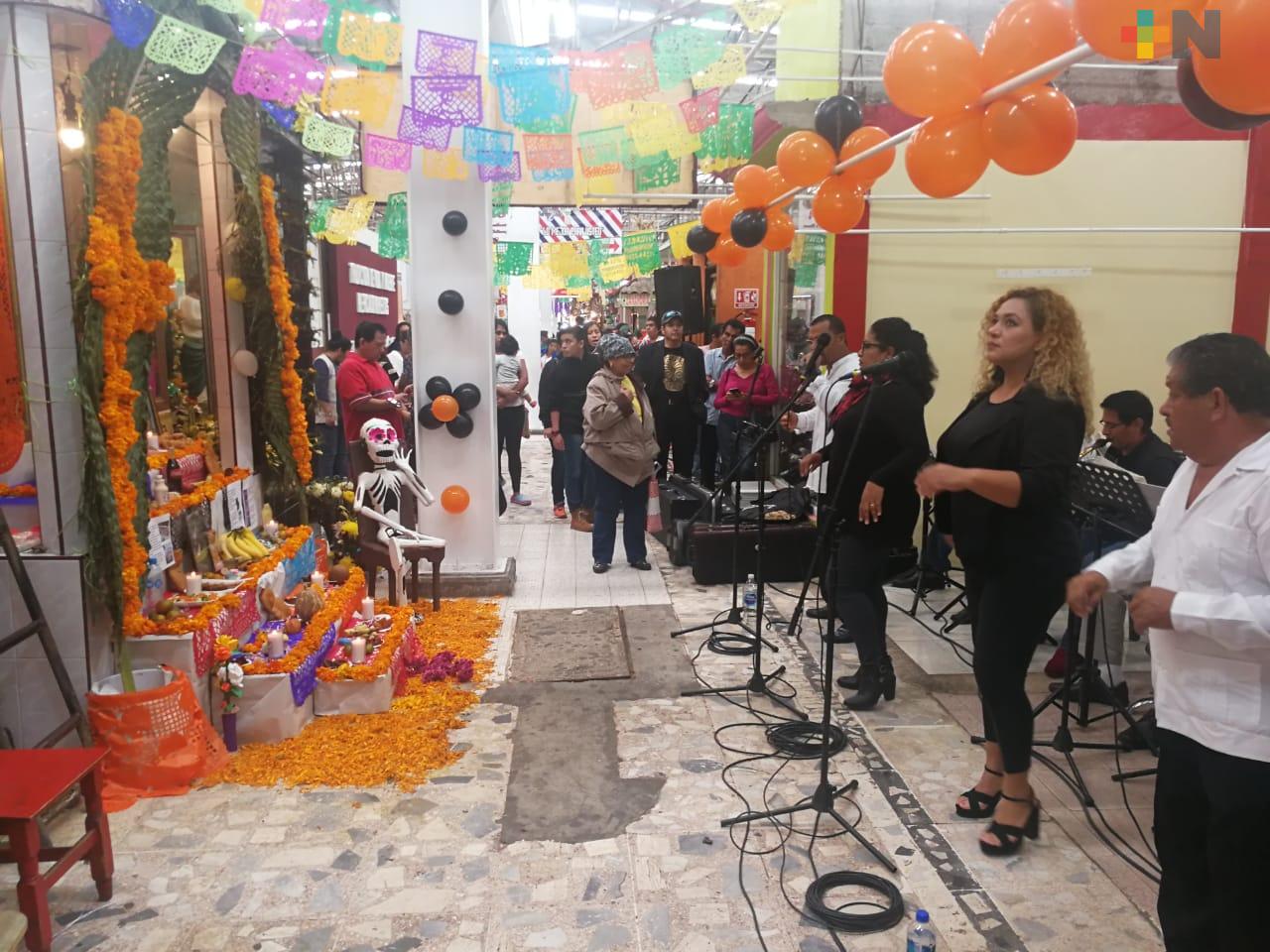 Iniciaron actividades por Día de Muertos en mercado Morelos de Coatzacoalcos