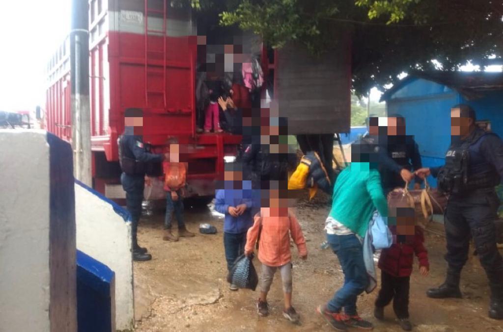 Rescata SSP a cien migrantes, hay dos detenidos