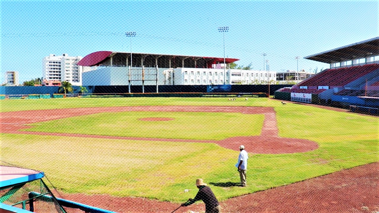 Licitan mantenimiento de parque de béisbol “Beto” Ávila de Boca del Río