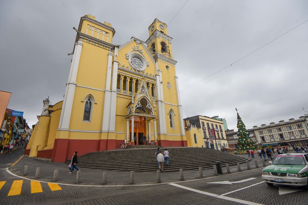 Catedral de Xalapa anuncia horarios de misas para 31 de diciembre y primero de enero