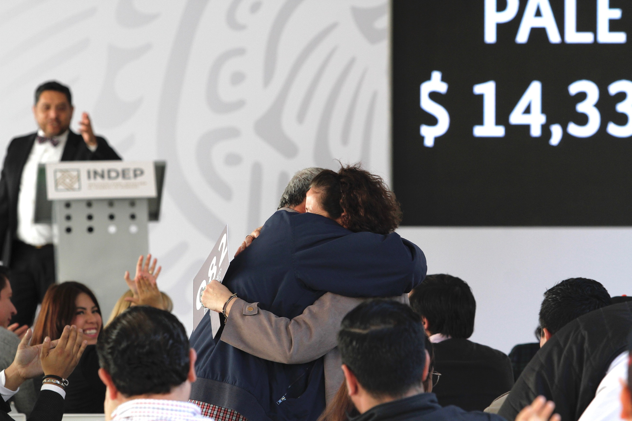 Recauda SAE más de 17 mdp en “subasta madre” en Los Pinos