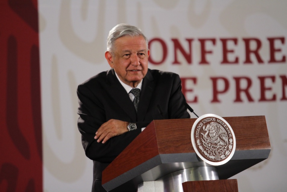 Anuncia AMLO gira por campos y plataformas petroleras