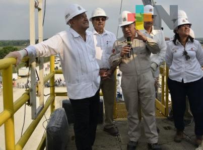 Pemex encuentra yacimiento petrolero gigante en Tabasco