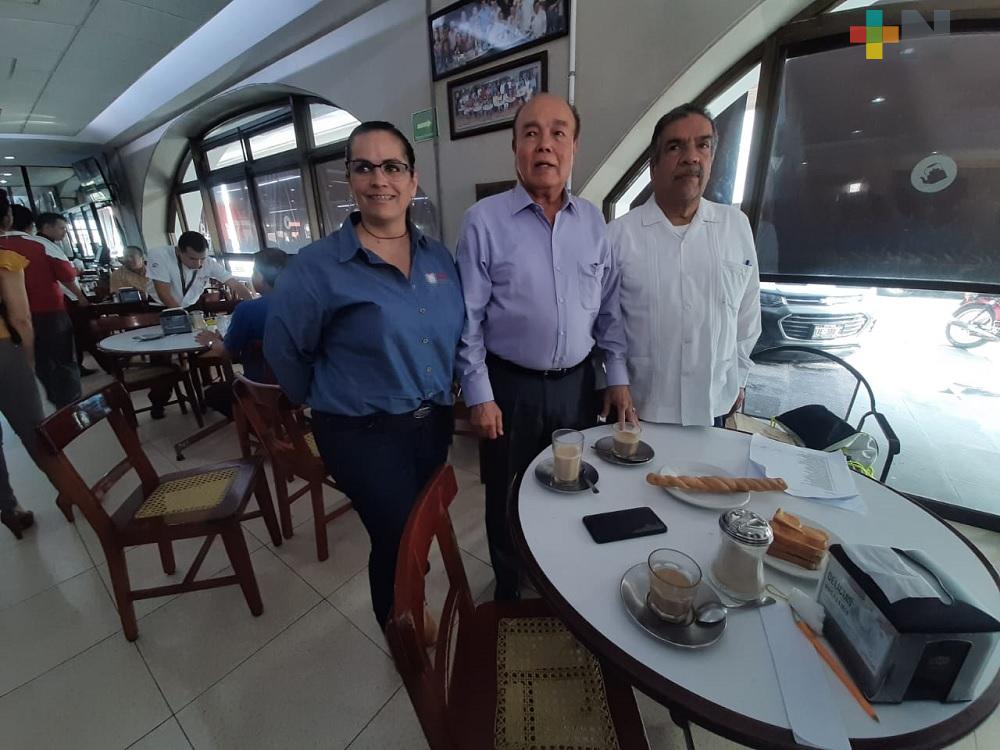 Bachilleres de Veracruz lleva a cabo revisiones de mochilas para prevenir accidentes entre estudiantes