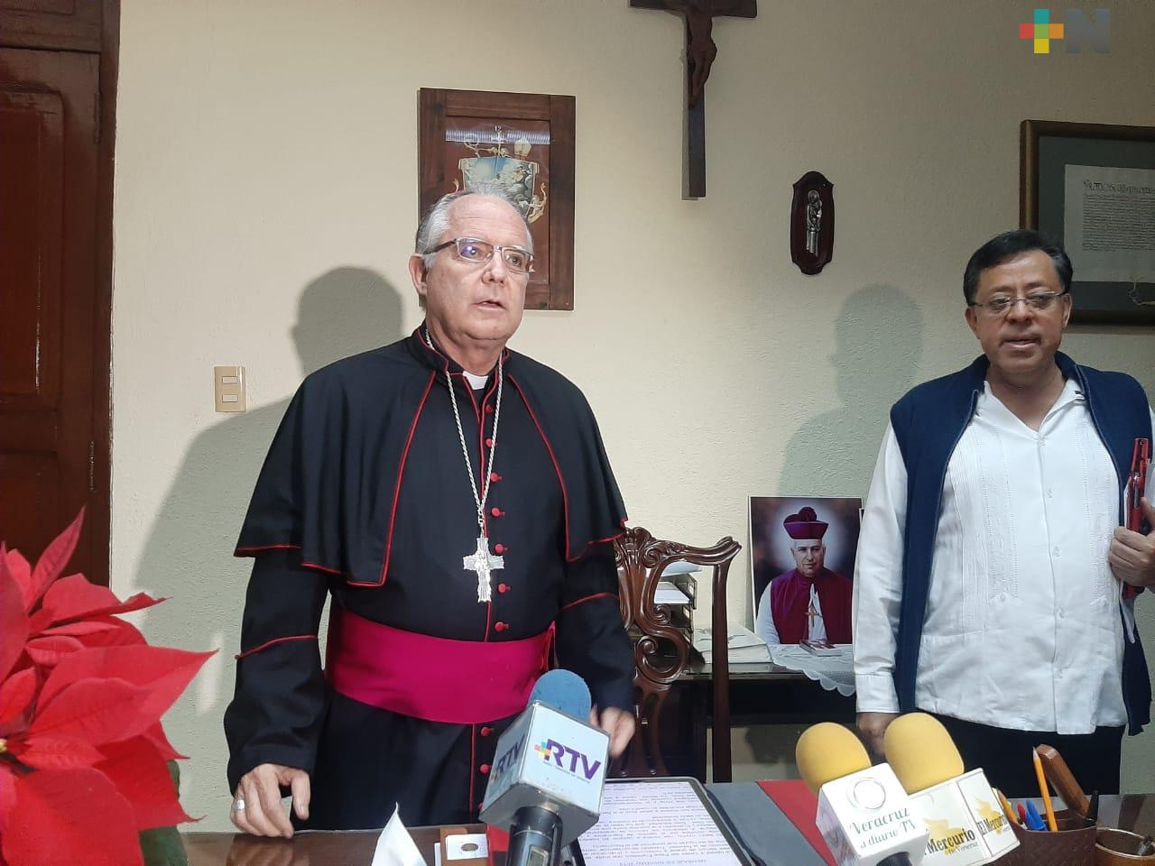 En tiempos de crisis, la familia es base para el desarrollo humano: obispo Carlos Briseño