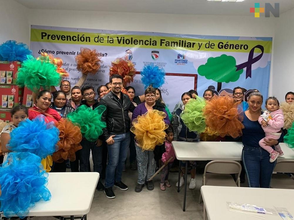 Con recursos del Fortaseg imparten talleres de autoempleo en Martínez de la Torre