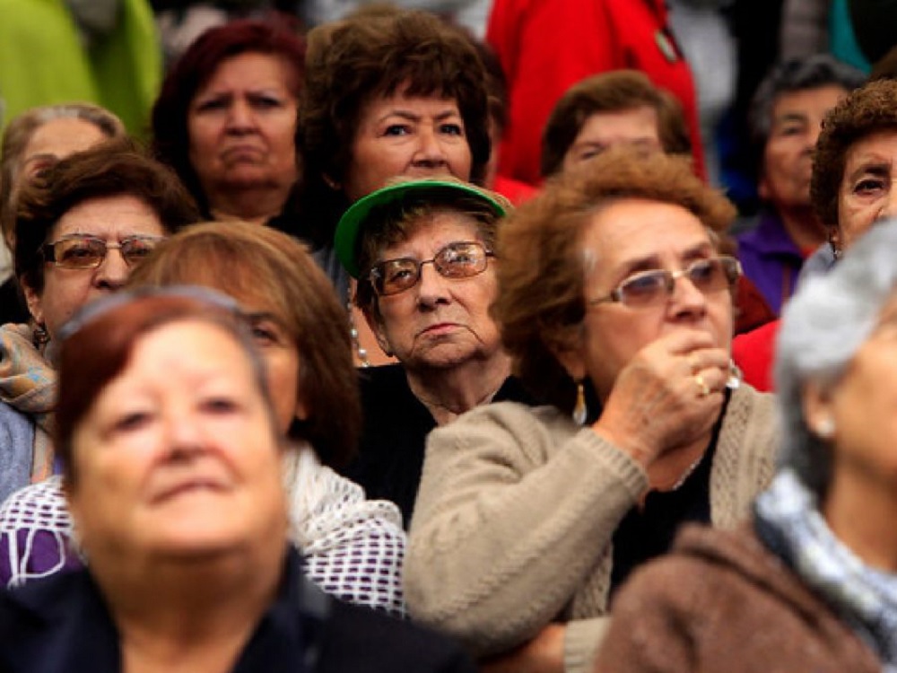 Congreso chileno aprueba ley para aumentar pensiones