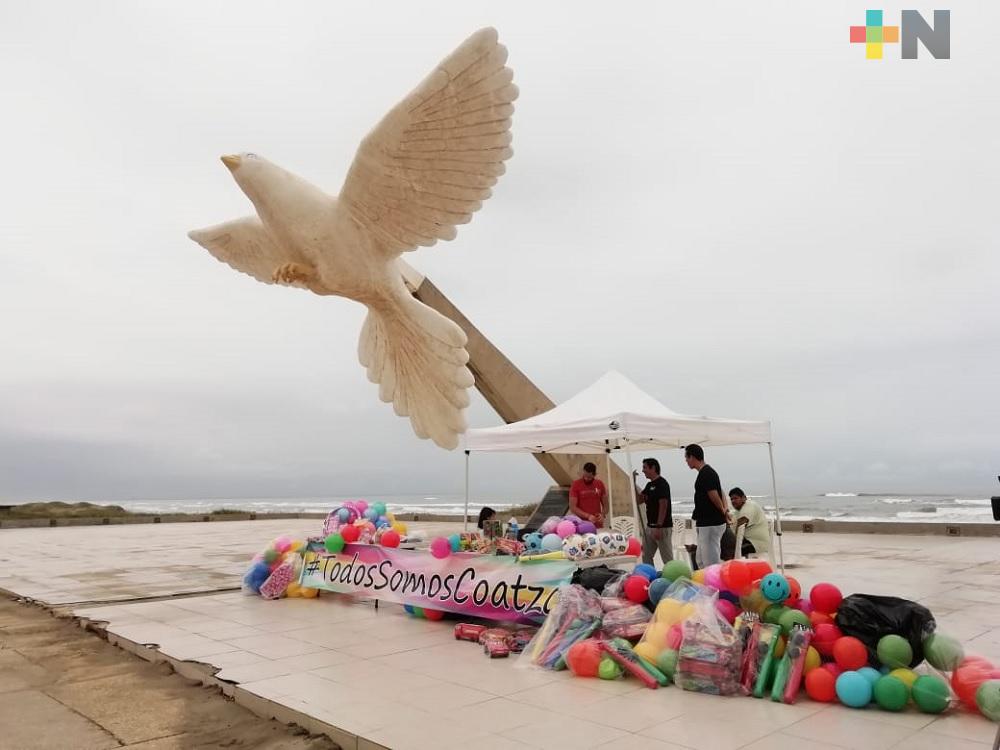 Deportistas de Coatzacoalcos se unen para regalar juguetes a través de la Ruta de la Navidad