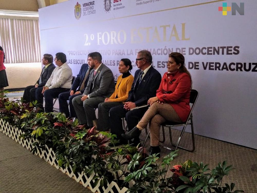 Iniciará el programa “Español para todos”: Zenyazen Escobar