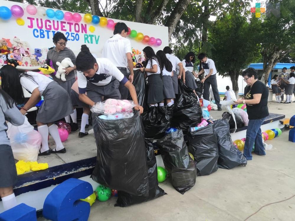 CBTIS de Chinameca se une a campaña «Más Sonrisas» de RTV Coatzacoalcos