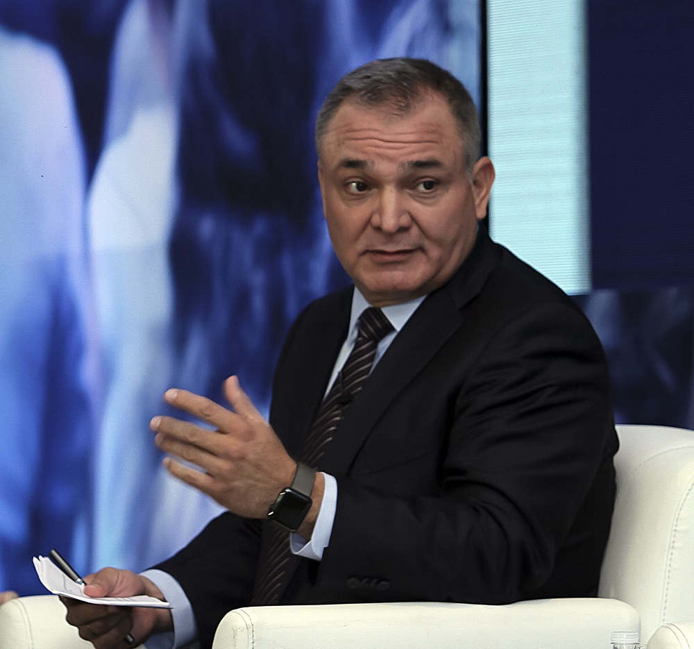 Congelan 11 cuentas relacionadas con García Luna