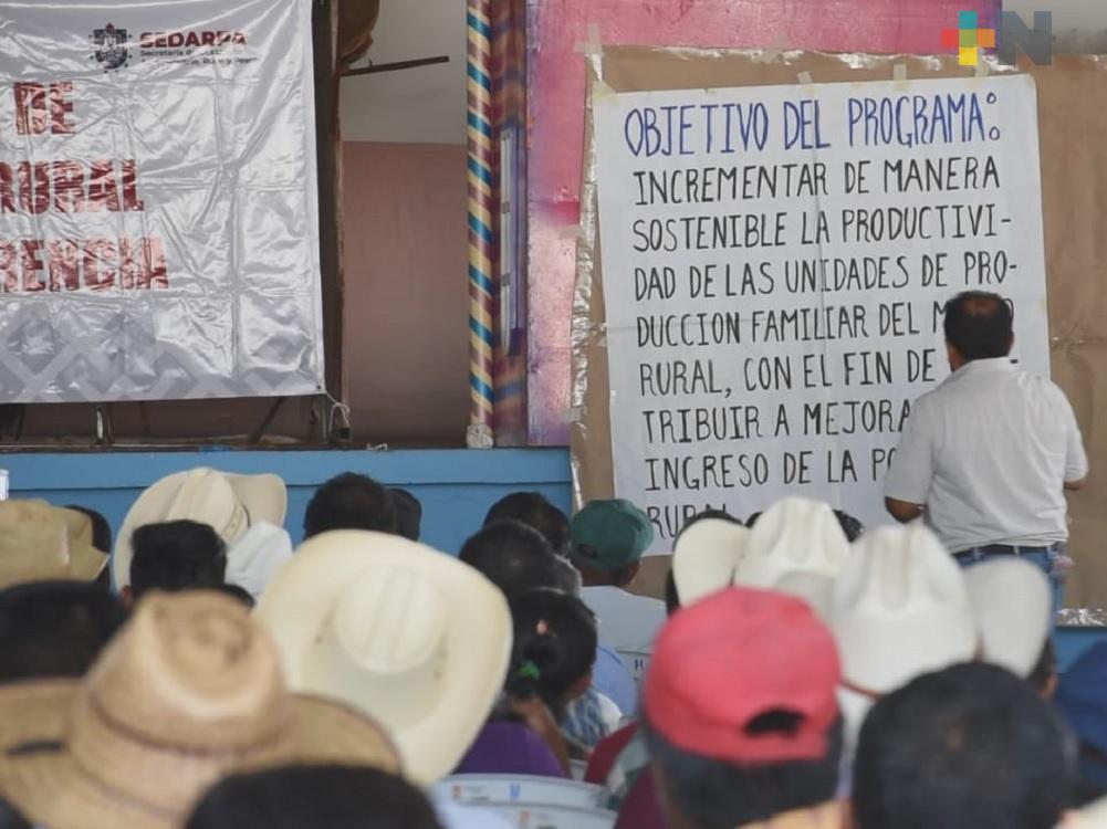 Mantienen gobierno estatal apoyos a productores de la región norte de la Huasteca