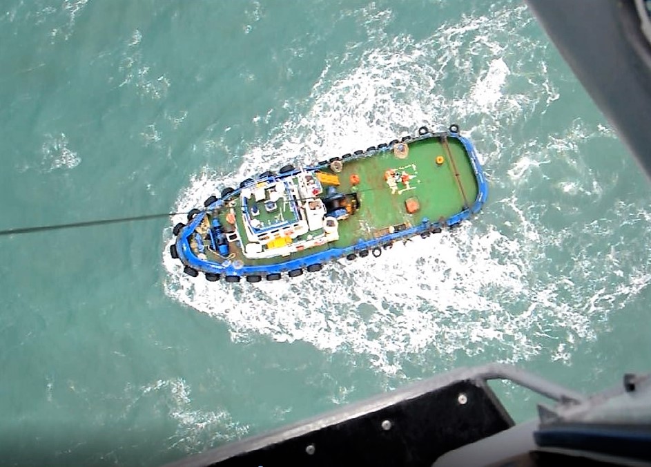 Marina rescata vía aérea a tripulante de embarcación en inmediaciones de Alvarado