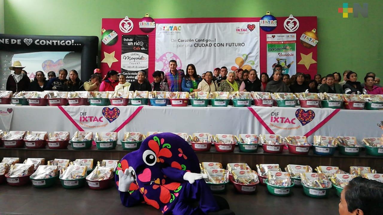 DIF de Ixtaczoquitlán entregó 400 apoyos alimentarios con motivo de la Navidad
