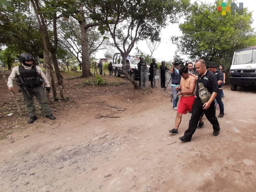Policía Ministerial y SSP realizan desalojo de predio invadido en municipio de Veracruz