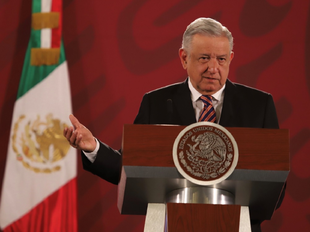 Se está cumpliendo el compromiso de no aumentar luz eléctrica: López Obrador