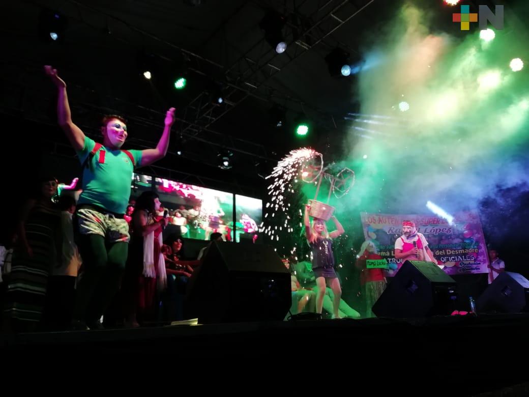 Desde hace 36 años realizan el concurso del «Pobre Viejo» en Oteapan