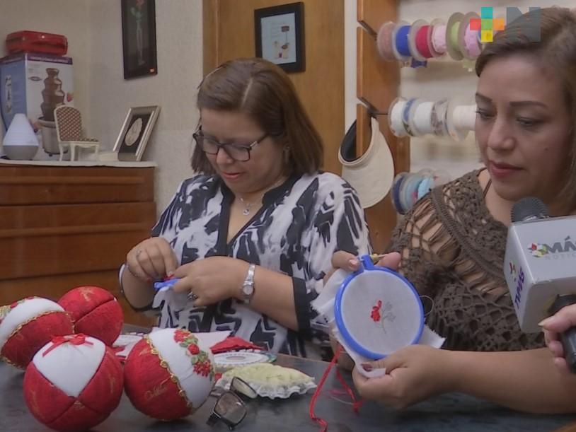 Inician cursos de manualidades navideñas en Xalapa
