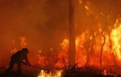 Dos mil voluntarios australianos combaten incendios en Navidad