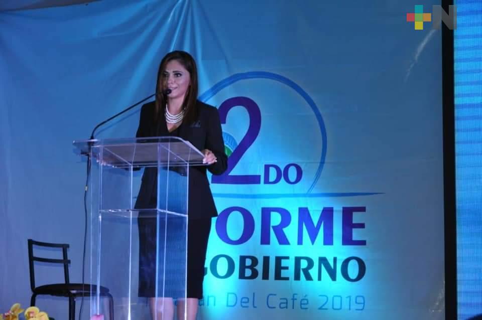 Segundo informe de labores en Ixhuatlán del Café