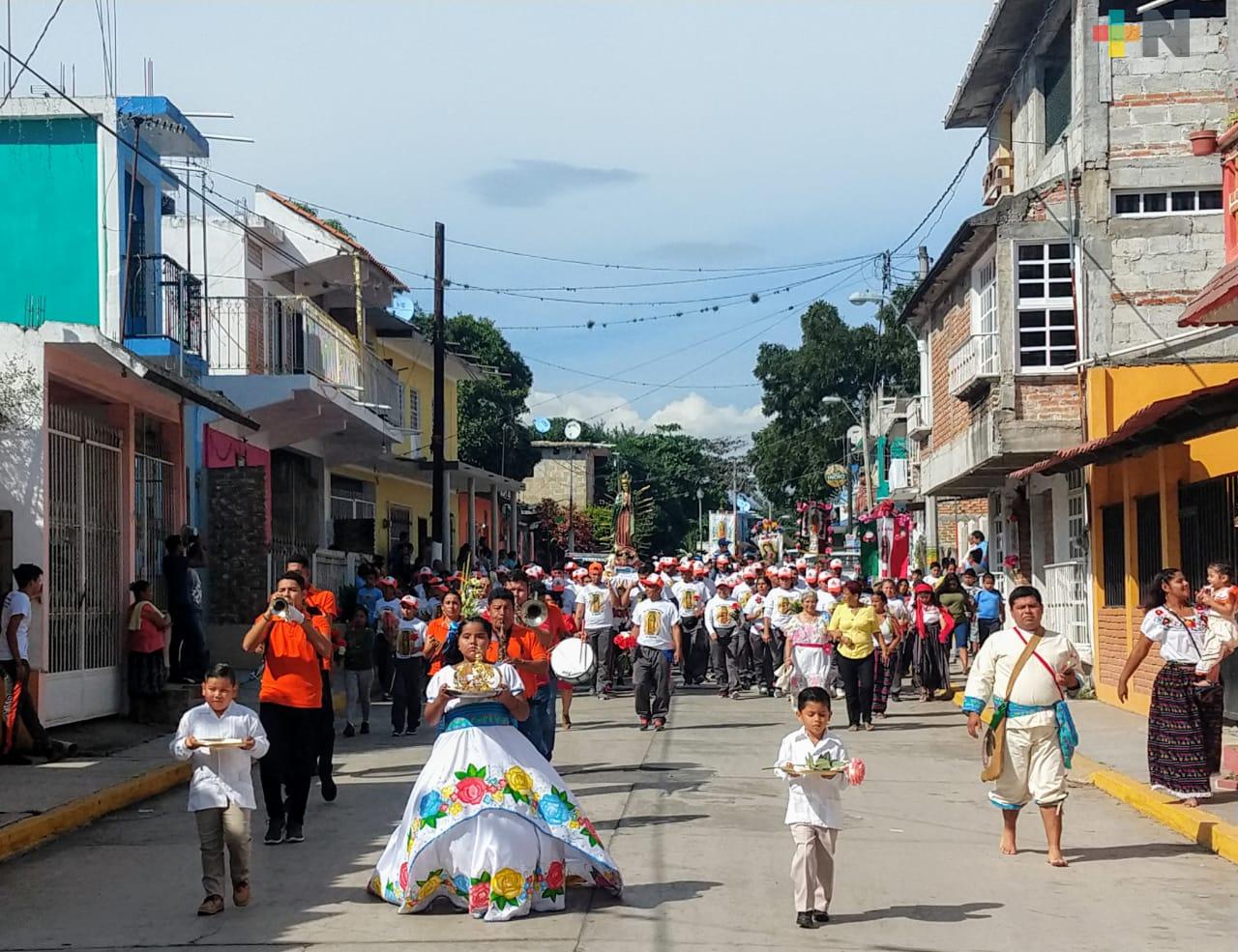 Con danzas y peregrinaciones celebra Actopan a la Virgen de Guadalupe