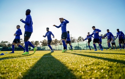 Porto y «Tecatito» Corona a mantenerse cerca de Benfica