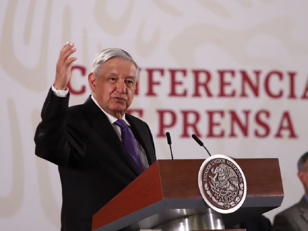 Gobierno federal contratará a 70 mil médicos y promotores de la salud