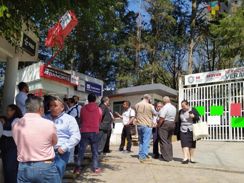 Con manifestación, personal de Sesver demanda respeto a su jornada