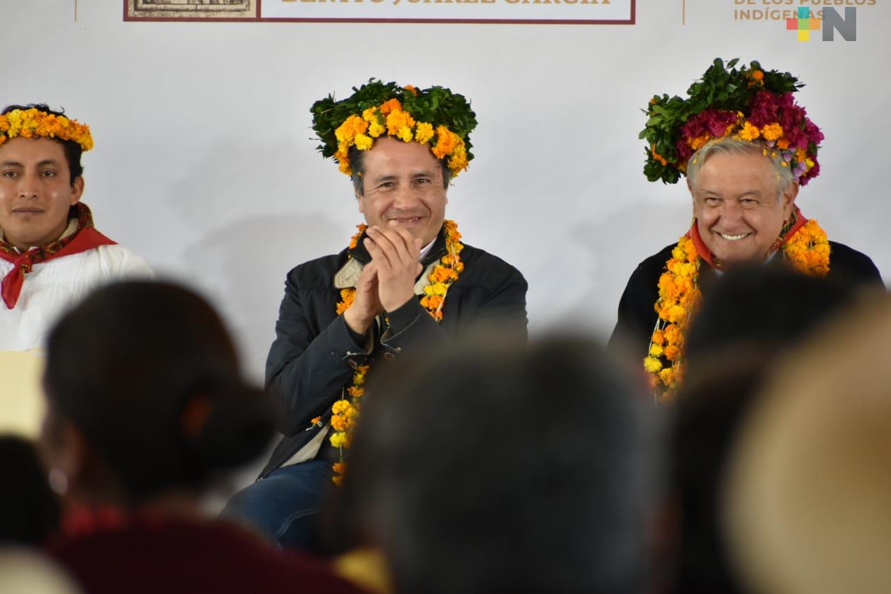 AMLO y Cuitláhuac García revisaron avances de la construcción de la Universidad del Bienestar en Huayacocotla