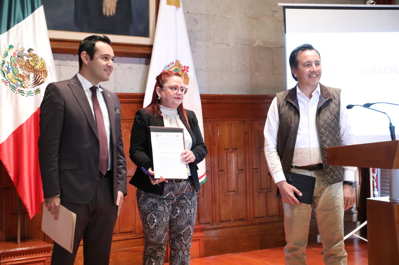 Cuitláhuac García sigue con el rescate de las finanzas del IPE y la UV