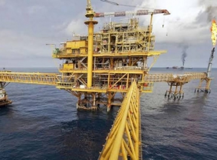Superó Pemex la barrera de producción de petróleo de un millón 800 mil barriles