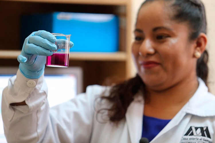 Investigadores trabajan en la eliminación de metales cancerígenos