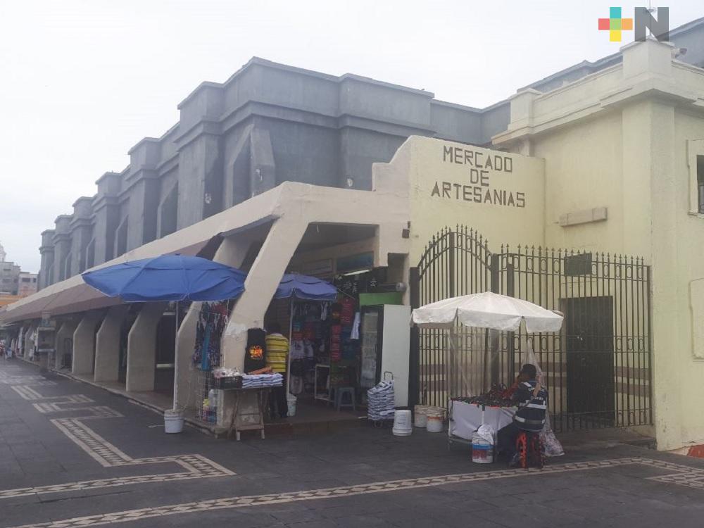 Locatarios del Mercado de Artesanías molestos por supuesta construcción de plaza comercial