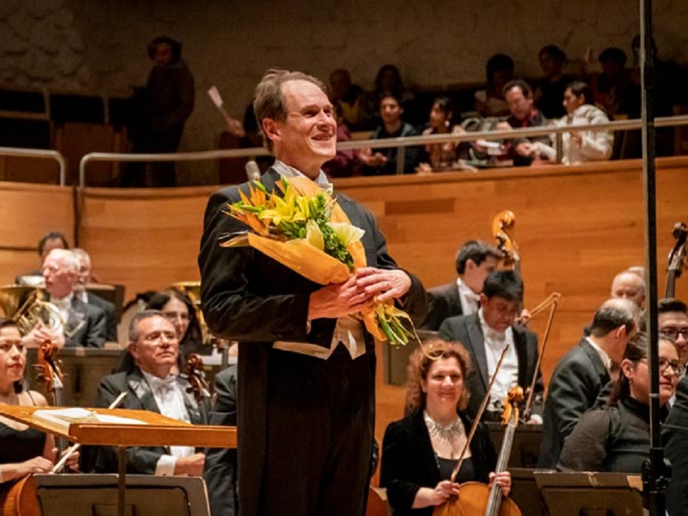 Martin Lebel dirigió su primer concierto como titular de la OSX