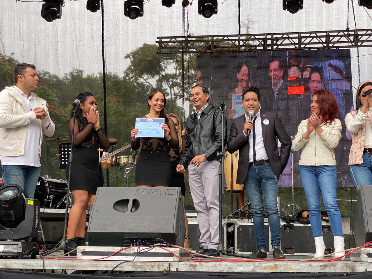 Exitosa resultó la campaña Arropando con Amor que realizó RTV
