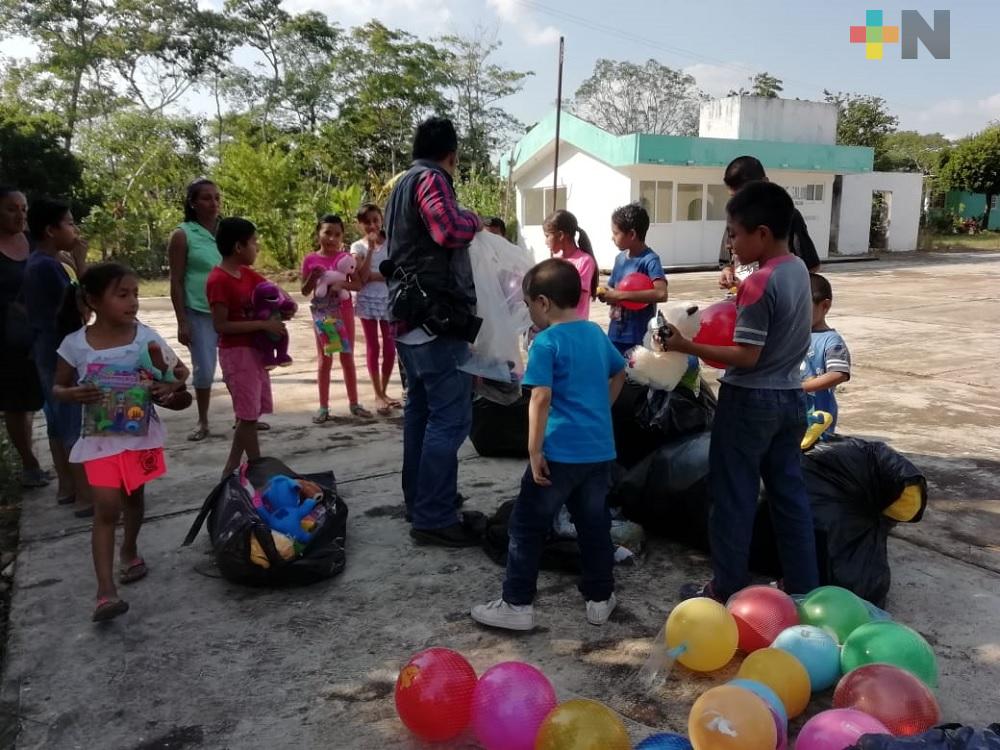 RTV Coatzacoalcos entrega juguetes en cuatro comunidades de los municipio de Jáltipan y Texistepec