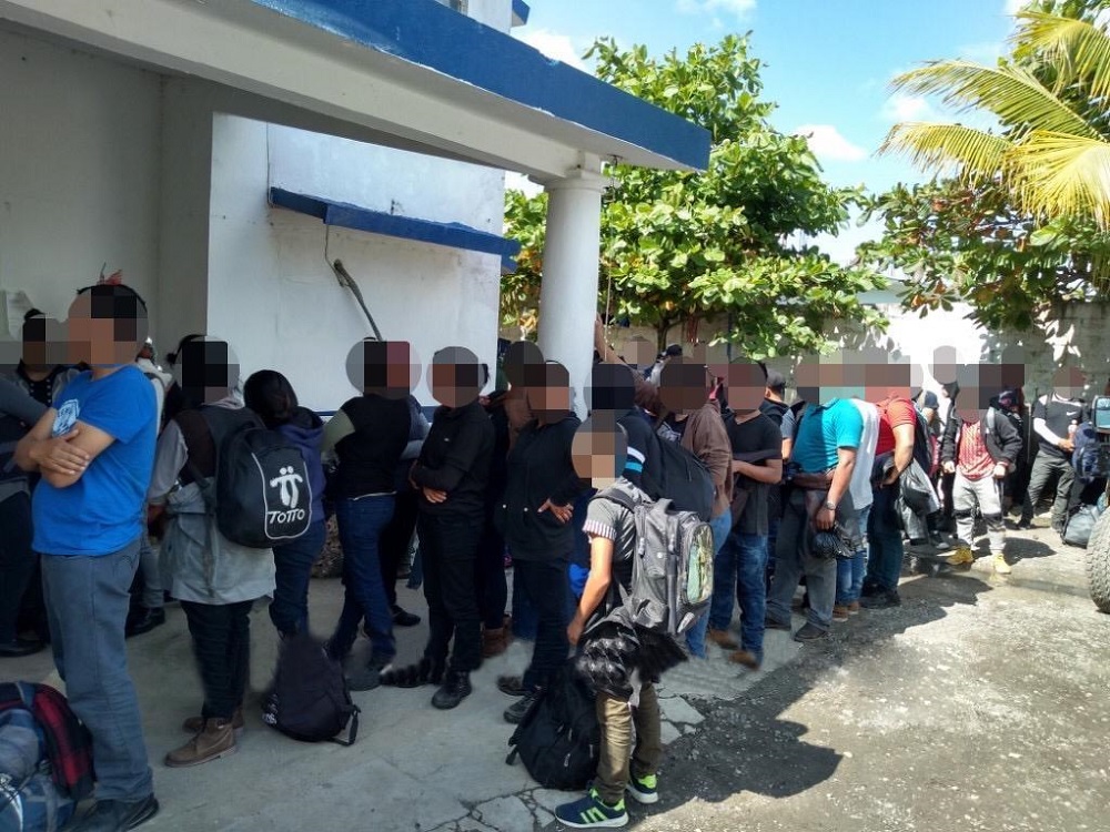 Rescata SSP a 117 migrantes e interviene a cinco por presunto tráfico de personas