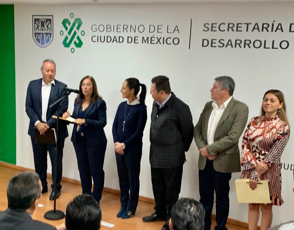 Se buscará dar electricidad a familias que carecen de ellas a través de celdas fotovoltaicas: Rocío Nahle