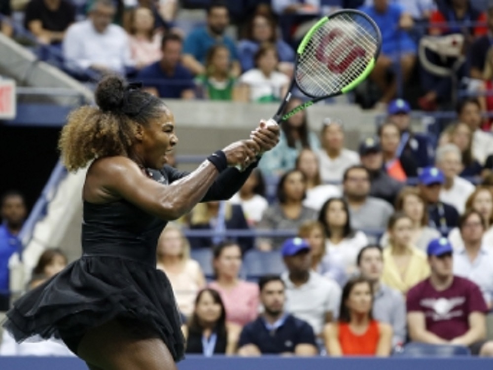 Serena Williams inicia camino rumbo a título 24 de Grand Slam