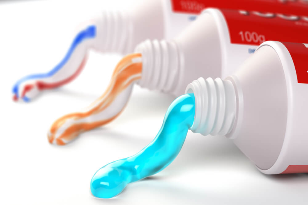Tubos de pasta de dientes imposibles de reciclar