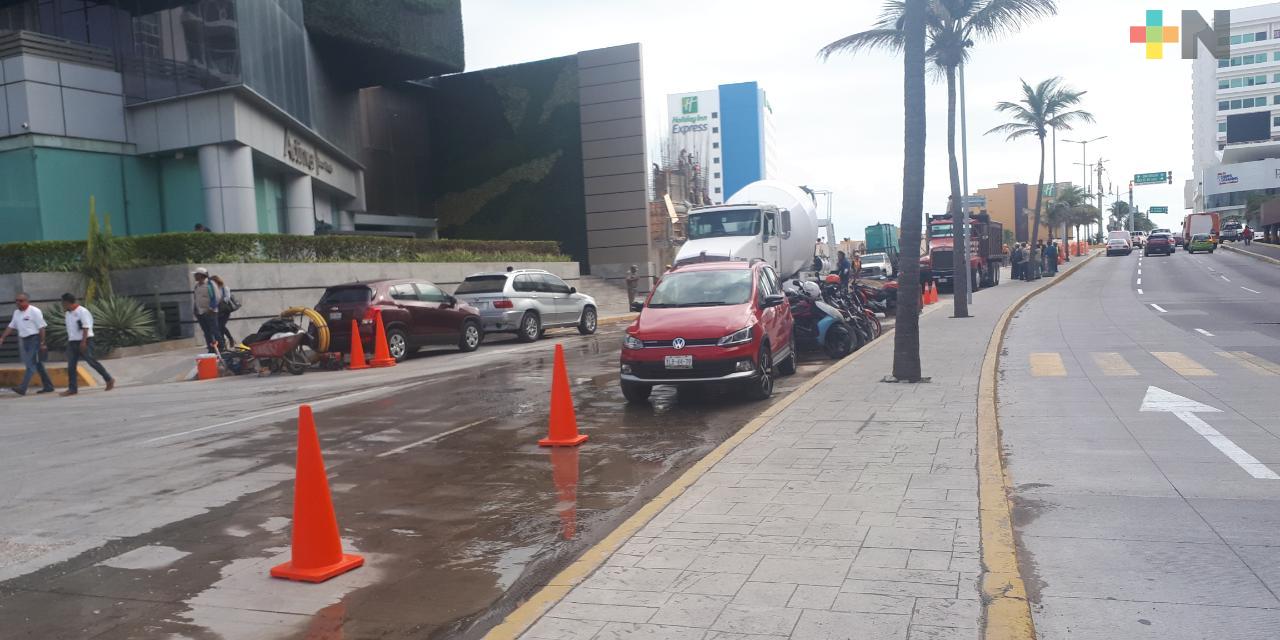 Obra particular continua generando caos vial en Boca del Río